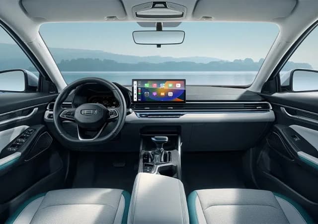GEELY EMGRAND 2025 — image 4